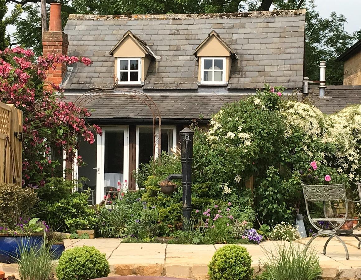 Cornerstone Cottage Чипинг Камдън Екстериор снимка
